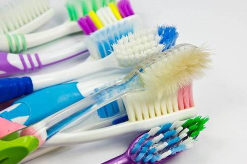 Ten Fun Things to Do with Your Old Toothbrush